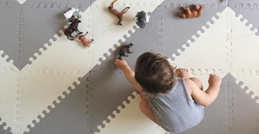 زیباترین مدل های فرش اتاق کودک 2022